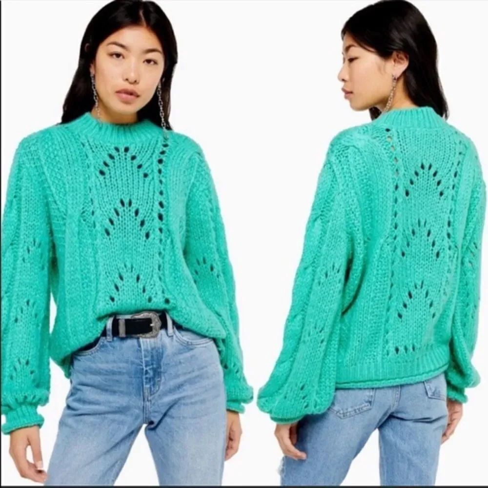 ✨ Topshop Shell Turquoise Sweater✨